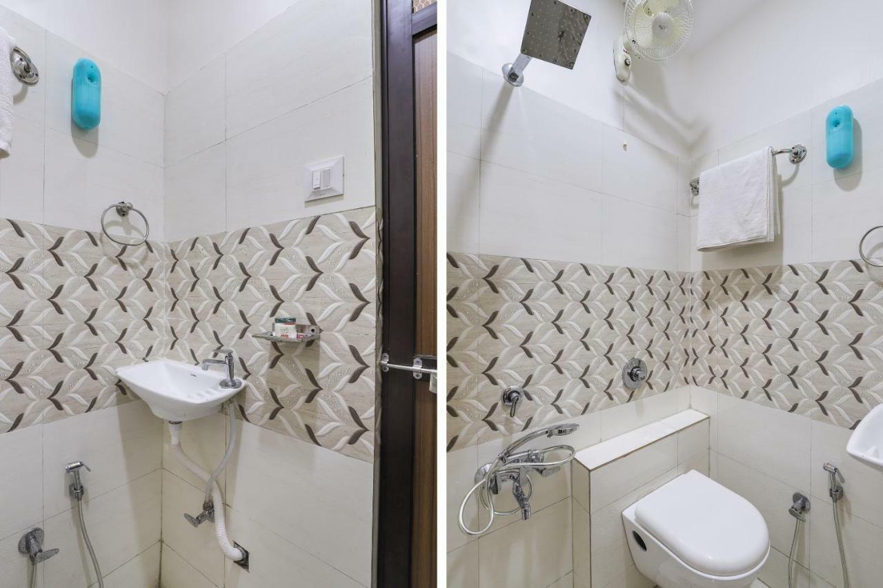 Oyo 47110 Hotel Royal Palace Naroda Екстер'єр фото